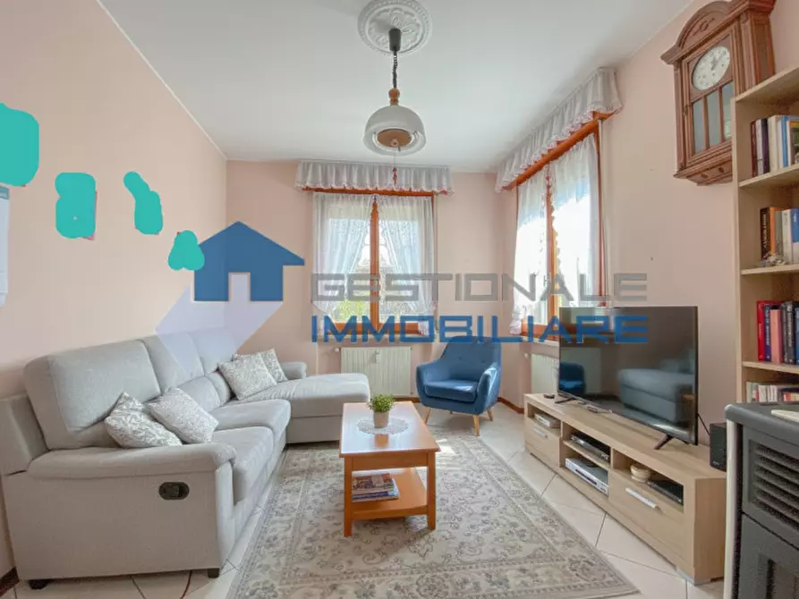 Immagine 2 di Appartamento in vendita  in Via della Pace a Mirandola