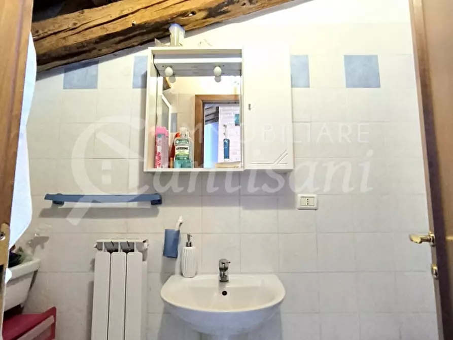 Immagine 13 di Appartamento in vendita  in via Ponte all'Asse a Firenze