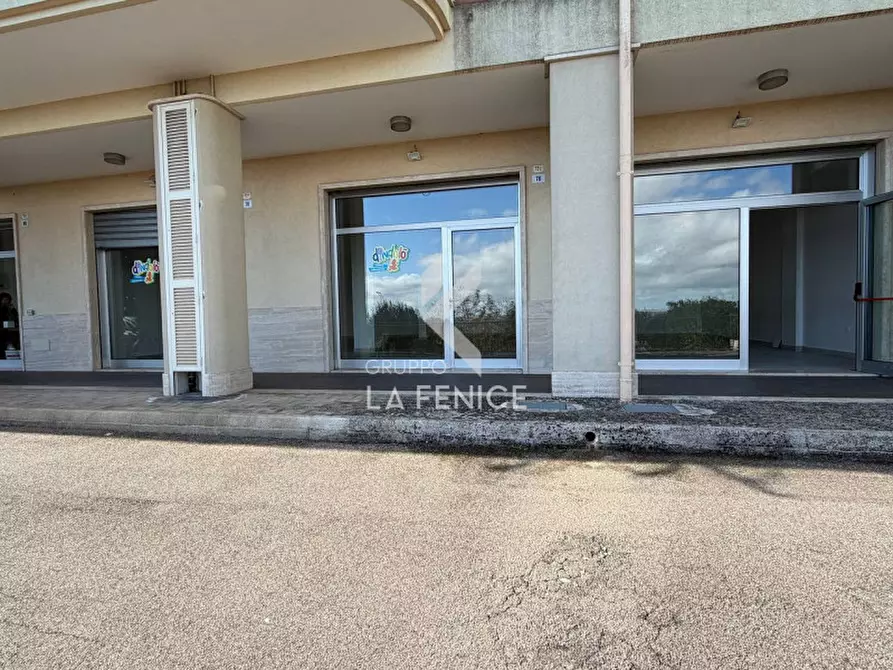 Immagine 2 di Attività commerciale in vendita  in Via Sallustio 32/v a Martina Franca