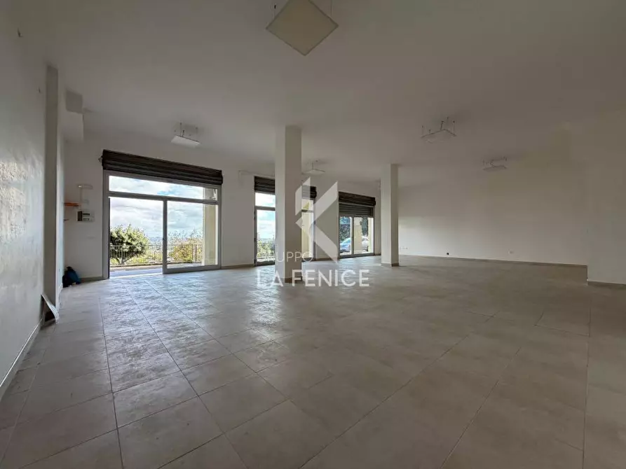 Immagine 7 di Attività commerciale in vendita  in Via Sallustio 32/v a Martina Franca