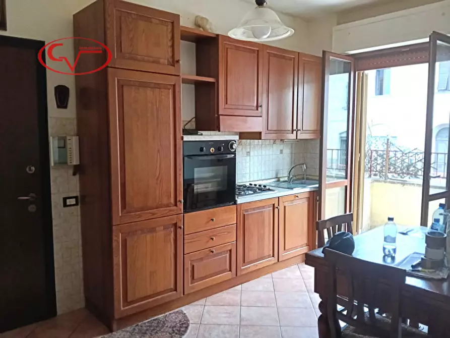 Immagine 1 di Appartamento in vendita  in Viale Armando Diaz a Montevarchi