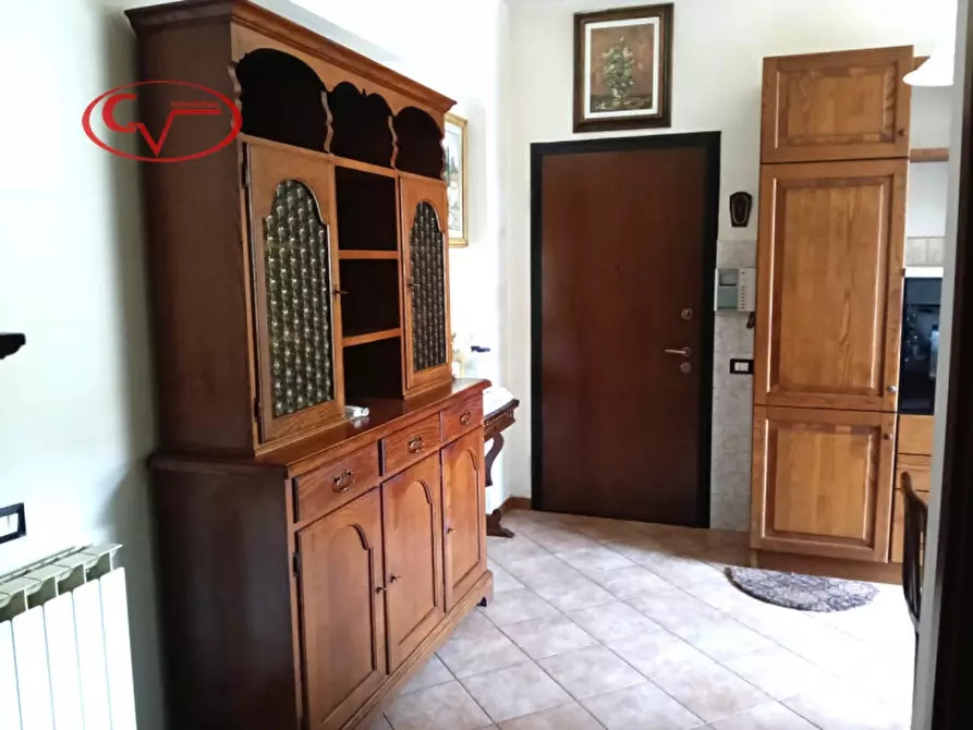 Immagine 3 di Appartamento in vendita  in Viale Armando Diaz a Montevarchi