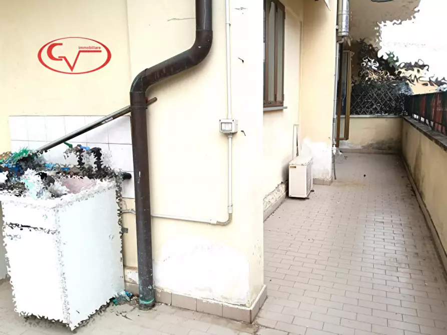 Immagine 8 di Appartamento in vendita  in Viale Armando Diaz a Montevarchi