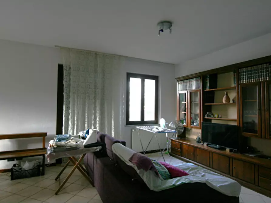 Immagine 3 di Appartamento in vendita  a Sinalunga