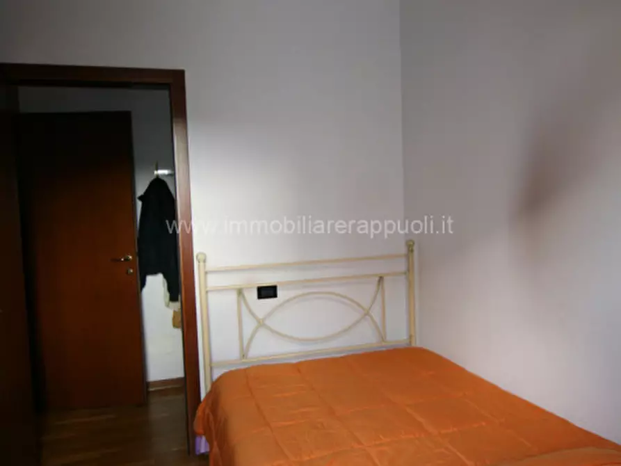 Immagine 6 di Appartamento in vendita  a Sinalunga