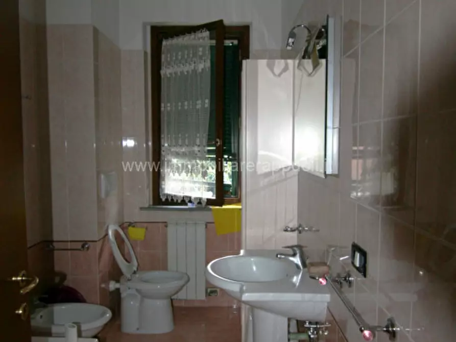 Immagine 7 di Appartamento in vendita  a Sinalunga