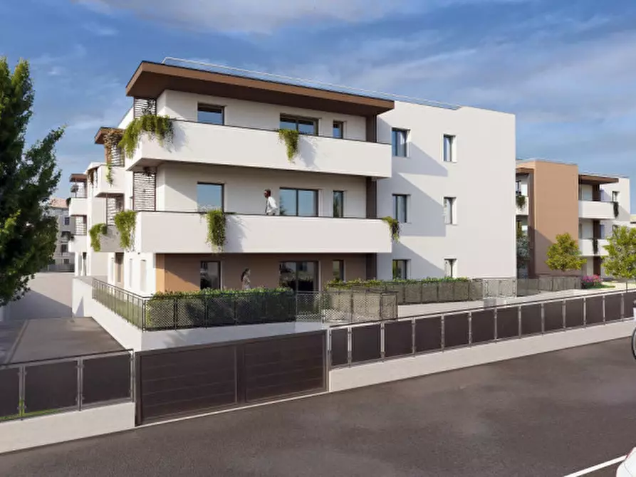 Immagine 1 di Appartamento in vendita  in Via Claudia 168 a Maranello