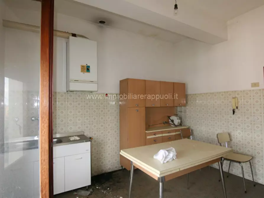 Immagine 2 di Appartamento in vendita  a Sinalunga