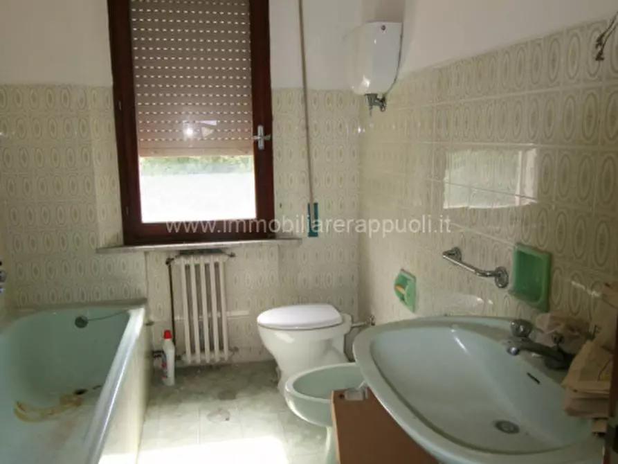 Immagine 12 di Appartamento in vendita  a Sinalunga