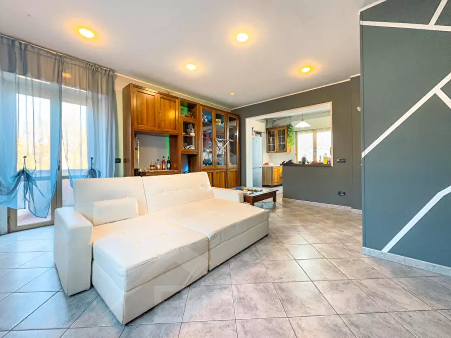 Immagine 7 di Palazzo in vendita  in Via Roma 38 a Bogogno