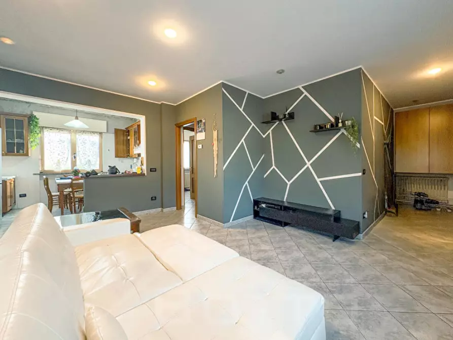 Immagine 10 di Palazzo in vendita  in Via Roma 38 a Bogogno