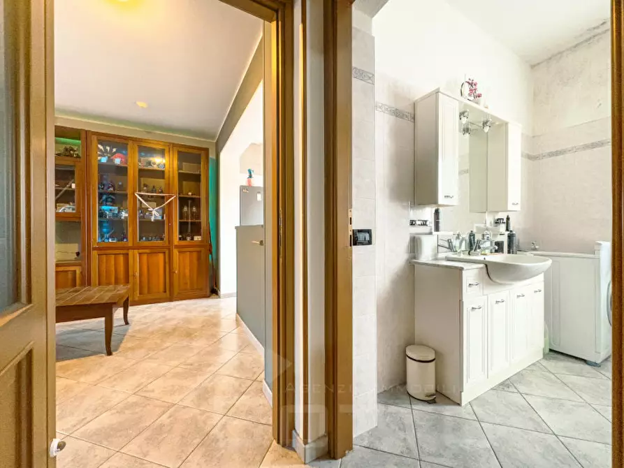 Immagine 12 di Palazzo in vendita  in Via Roma 38 a Bogogno