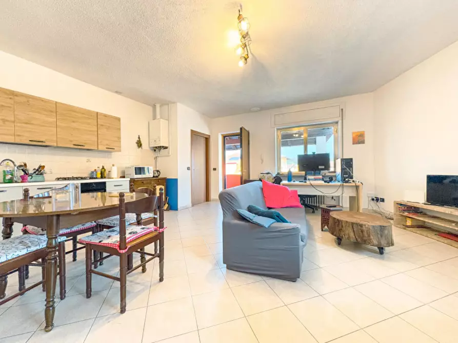 Immagine 24 di Palazzo in vendita  in Via Roma 38 a Bogogno