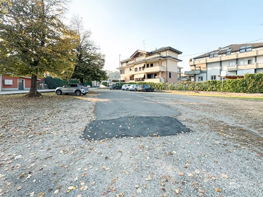 Immagine 35 di Palazzo in vendita  in Via Roma 38 a Bogogno