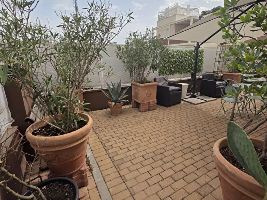 Immagine 10 di Appartamento in vendita  in Viale Pietro Nenni a Firenze