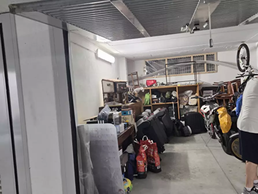 Immagine 15 di Appartamento in vendita  in Viale Pietro Nenni a Firenze