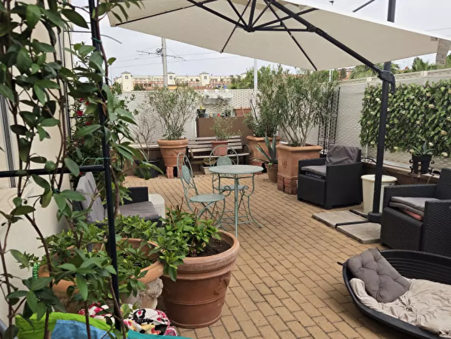 Immagine 54 di Appartamento in vendita  in Viale Pietro Nenni a Firenze