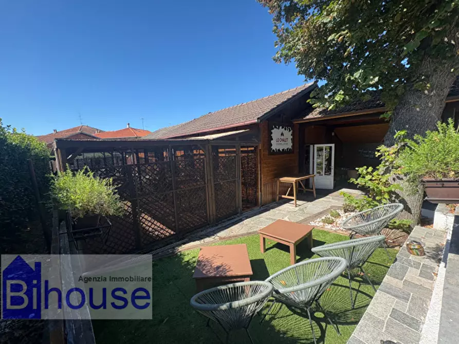 Immagine 1 di Attività commerciale in vendita  a Vigliano Biellese