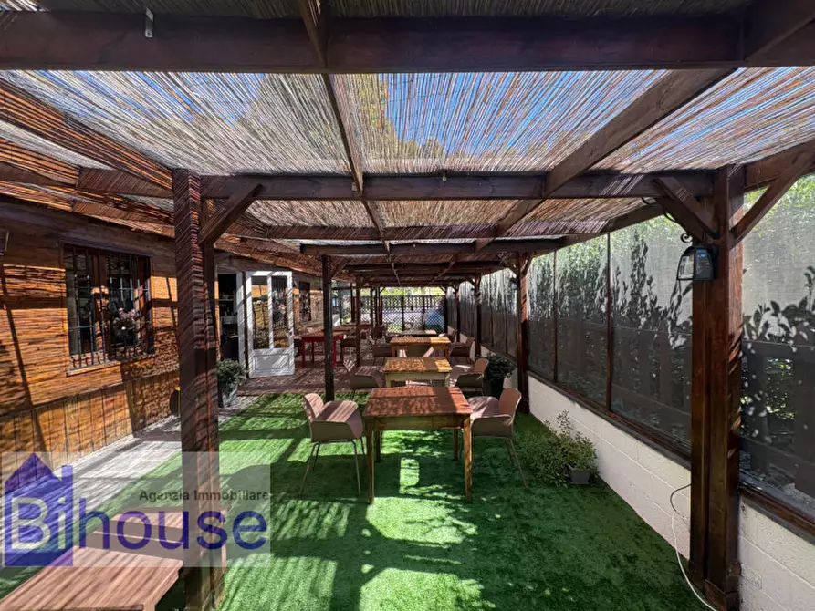 Immagine 8 di Attività commerciale in vendita  a Vigliano Biellese