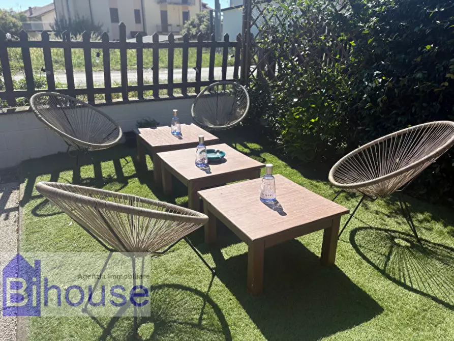 Immagine 11 di Attività commerciale in vendita  a Vigliano Biellese