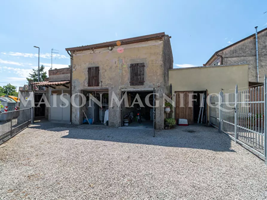 Immagine 26 di Villetta a schiera in vendita  in Via Canalazzi a Ferrara