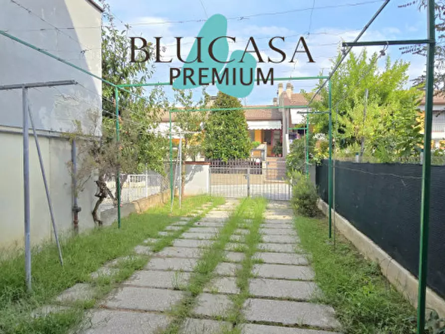 Immagine 16 di Villetta a schiera in vendita  in Via Aldo Moro a Meldola