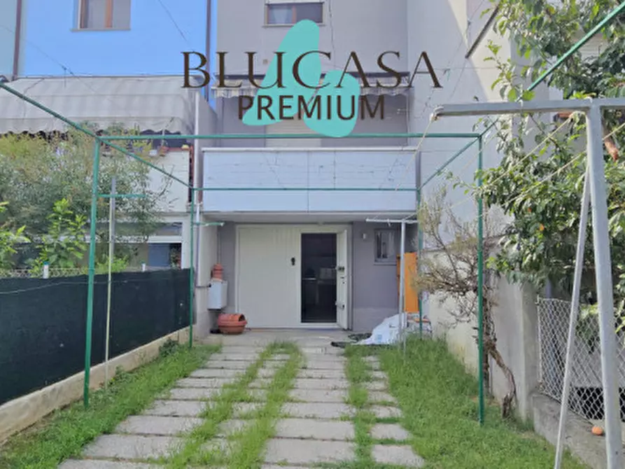 Immagine 17 di Villetta a schiera in vendita  in Via Aldo Moro a Meldola