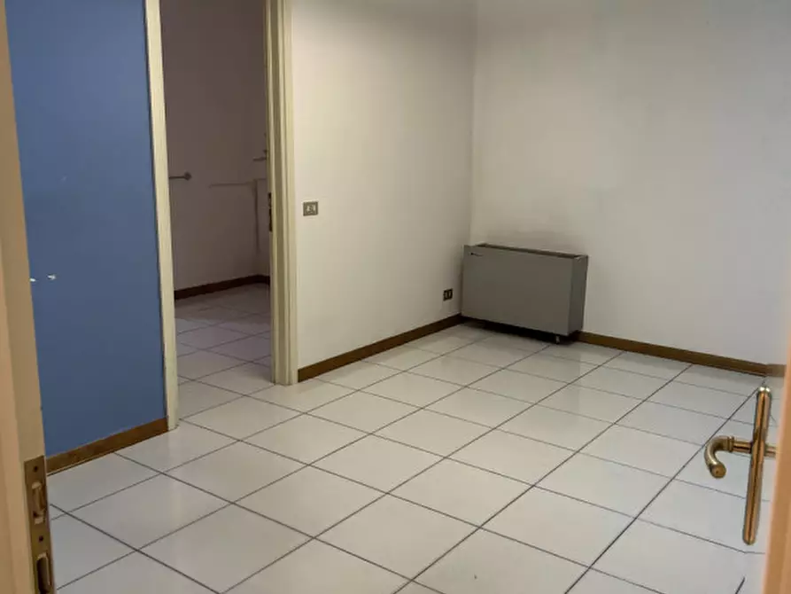 Immagine 3 di Ufficio in vendita  in Via Della Fonda a Noale