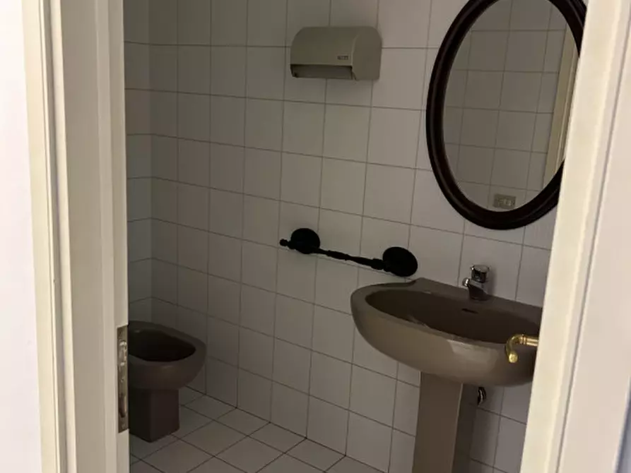 Immagine 10 di Ufficio in vendita  in Via Della Fonda a Noale