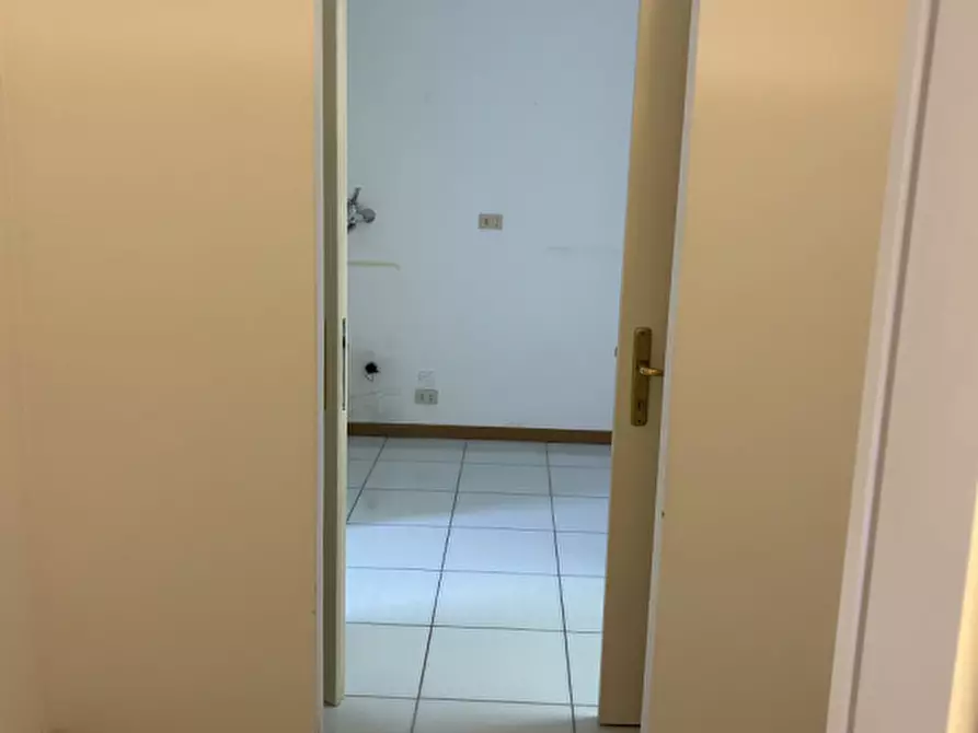 Immagine 11 di Ufficio in vendita  in Via Della Fonda a Noale