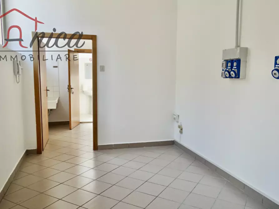 Immagine 8 di Laboratorio in affitto  in Via Gino Pancheri a Trento