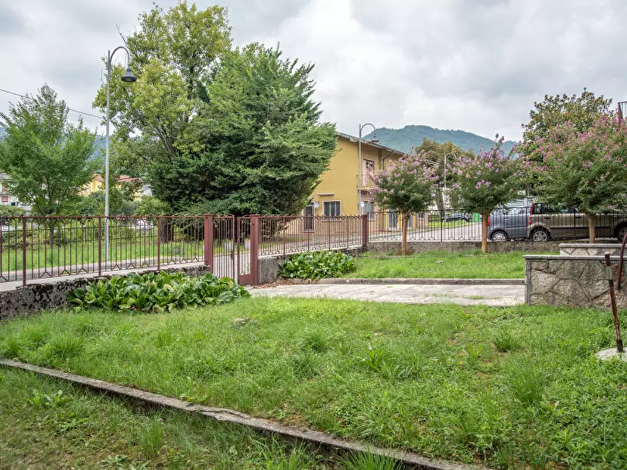 Immagine 7 di Casa bifamiliare in vendita  in Via Cesare Battisti a Badia Calavena