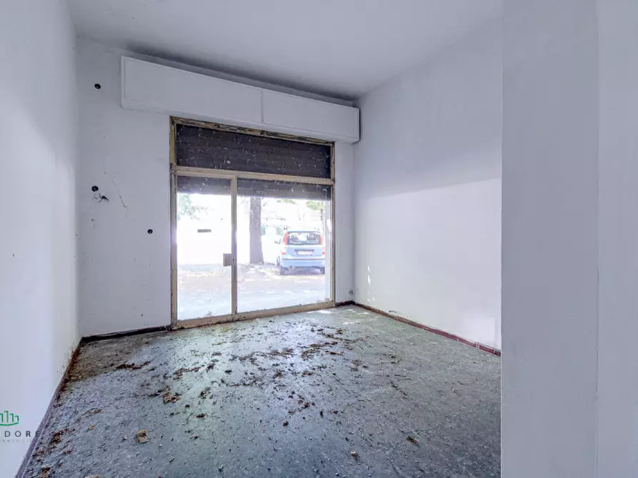 Immagine 15 di Negozio in vendita  in via cadriano 16 a Bologna