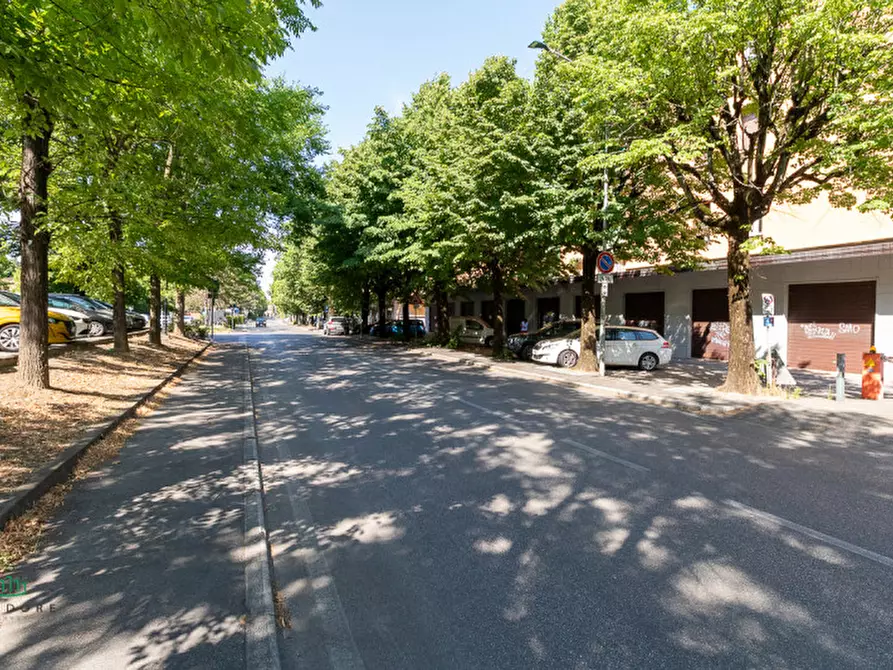 Immagine 21 di Negozio in vendita  in via cadriano 16 a Bologna