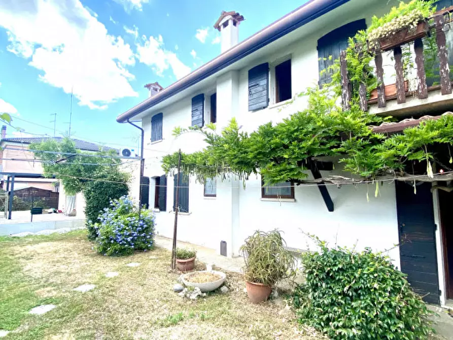 Immagine 6 di Casa indipendente in vendita  in Via Arturo Graf a Padova