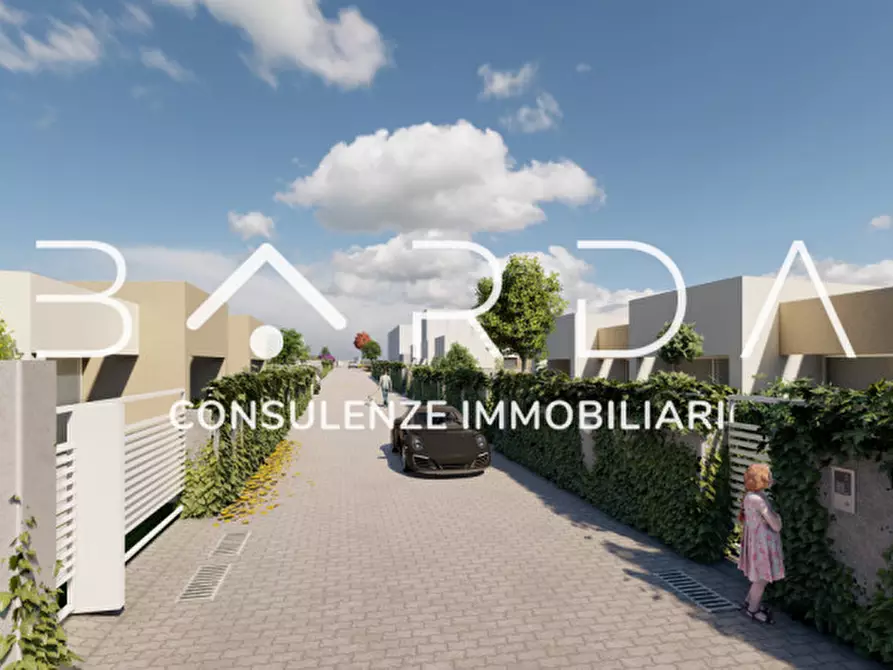 Immagine 2 di Casa trifamiliare in vendita  a Tremestieri Etneo