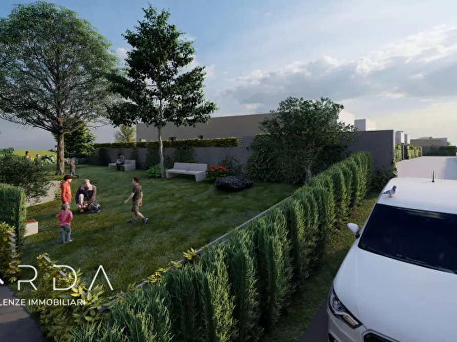 Immagine 4 di Casa trifamiliare in vendita  a San Giovanni La Punta