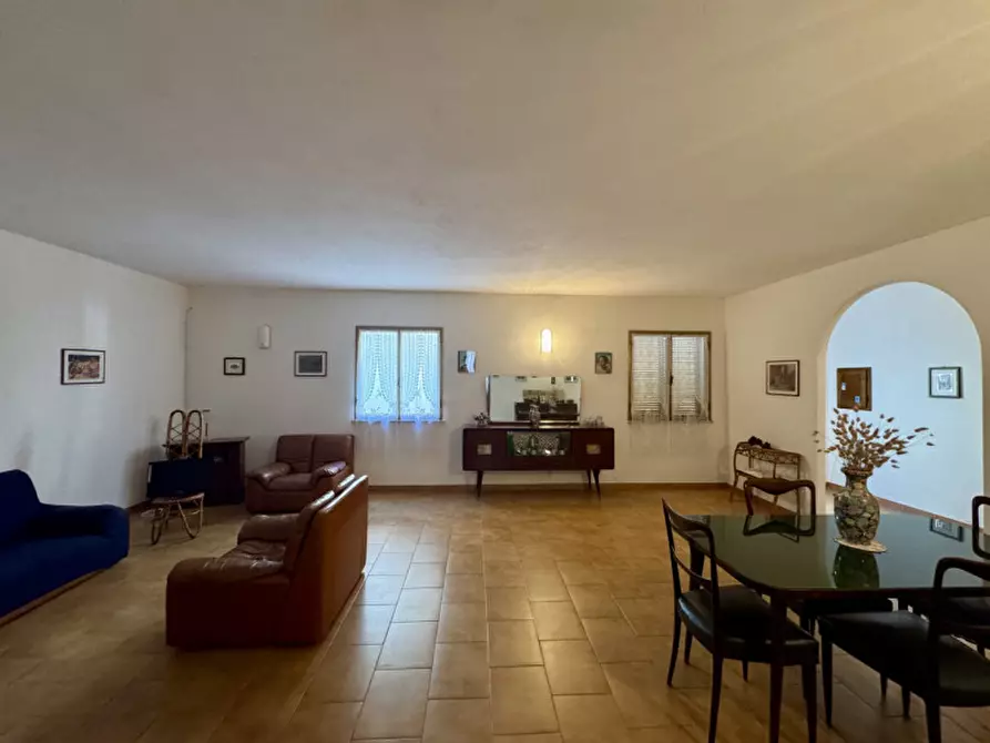 Immagine 2 di Villetta a schiera in vendita  in Via Capitano Pau a Siniscola