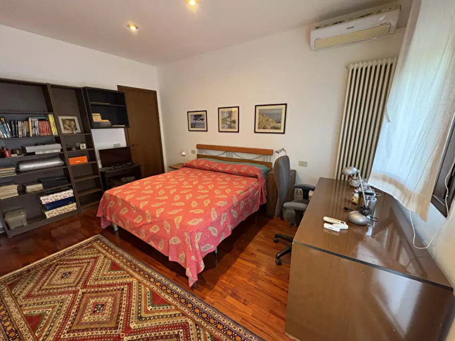 Immagine 1 di Camera in affitto  in via pulle' a Padova