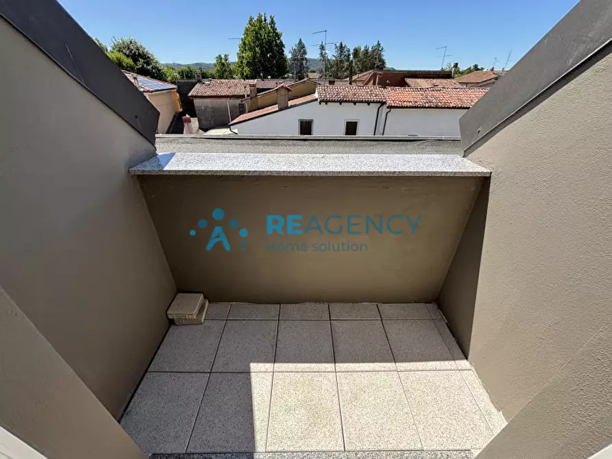 Immagine 12 di Appartamento in vendita  in Via Bastiana a Creazzo