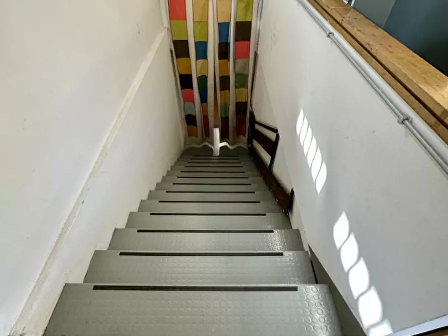 Immagine 7 di Negozio in vendita  in Via Pontevigodarzere 111 a Padova