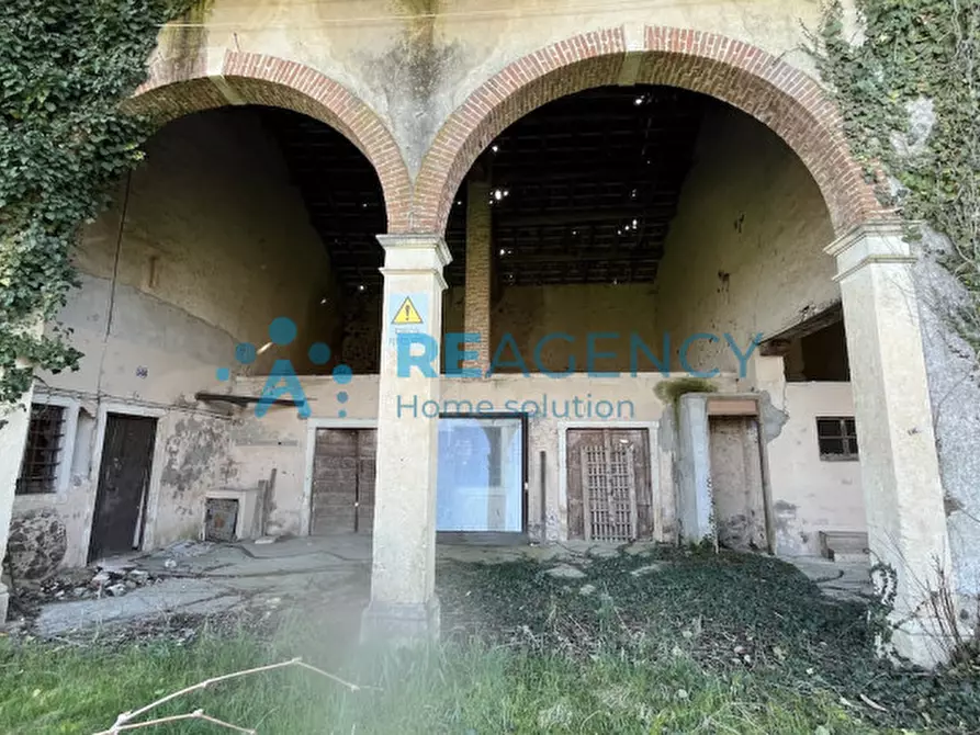 Immagine 9 di Rustico / casale in vendita  in Via Grigio a Cornedo Vicentino