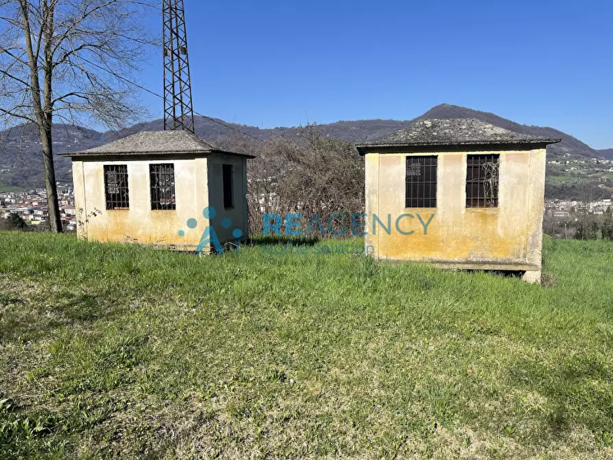 Immagine 20 di Rustico / casale in vendita  in Via Grigio a Cornedo Vicentino