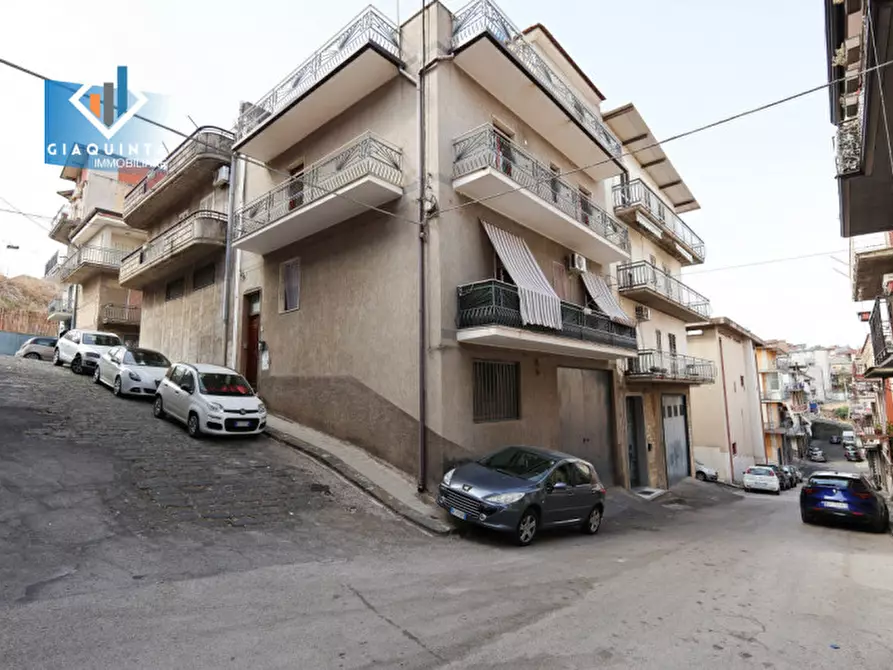 Immagine 1 di Casa indipendente in vendita  in Via Taormina a Palagonia