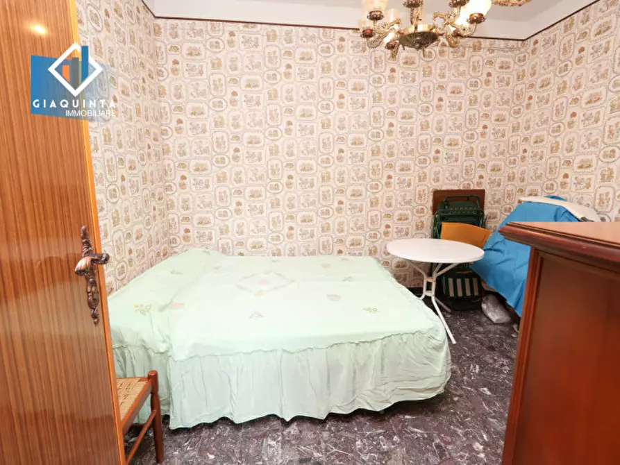 Immagine 10 di Casa indipendente in vendita  in Via Taormina a Palagonia