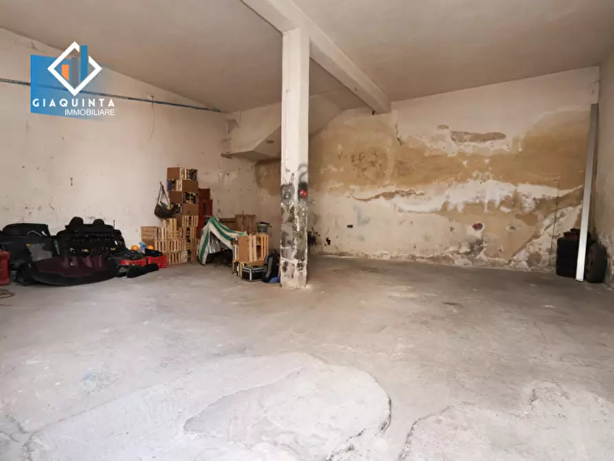 Immagine 30 di Casa indipendente in vendita  in Via Taormina a Palagonia