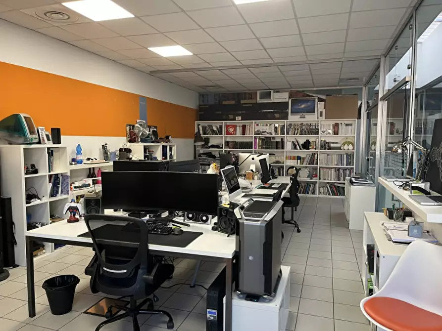 Immagine 2 di Ufficio in affitto  in Via della Meccanica 1 a Vicenza