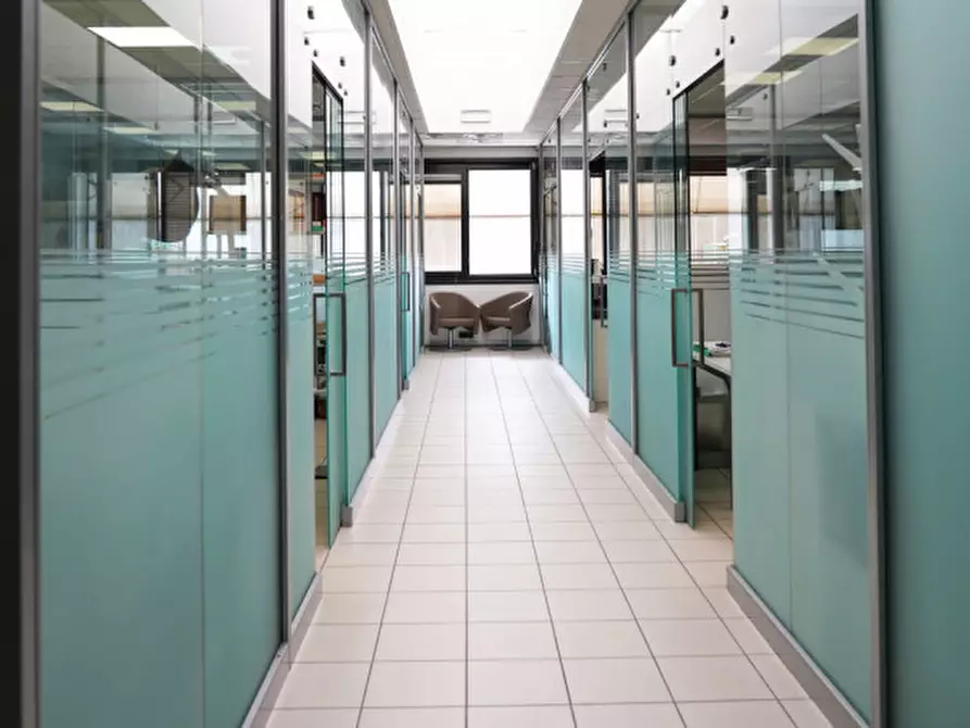 Immagine 3 di Ufficio in affitto  in Via della Meccanica 1 a Vicenza