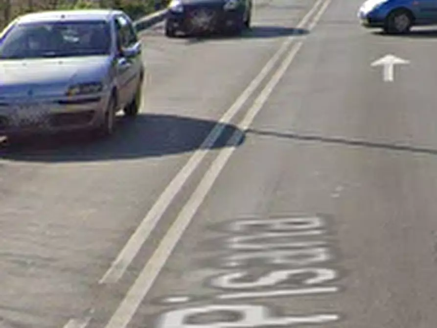 Immagine 7 di Appartamento in vendita  in Via della Pisana a Roma