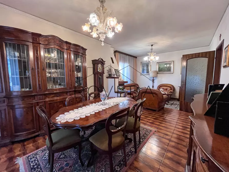 Immagine 5 di Casa indipendente in vendita  in Via Peschiere a Casier